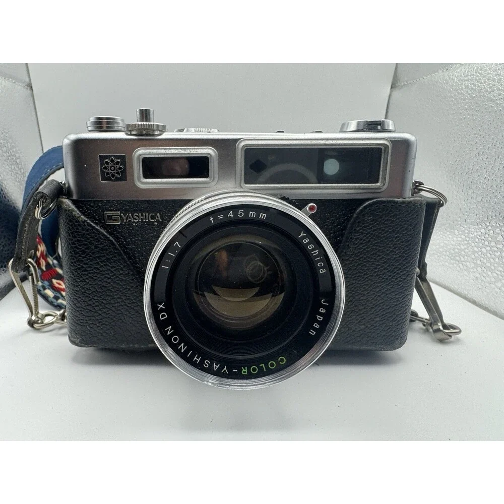 Yashica Electro 35 GS Camera Rangefinder 35mm Film Camera 45mm f/1.7 UNTESTED